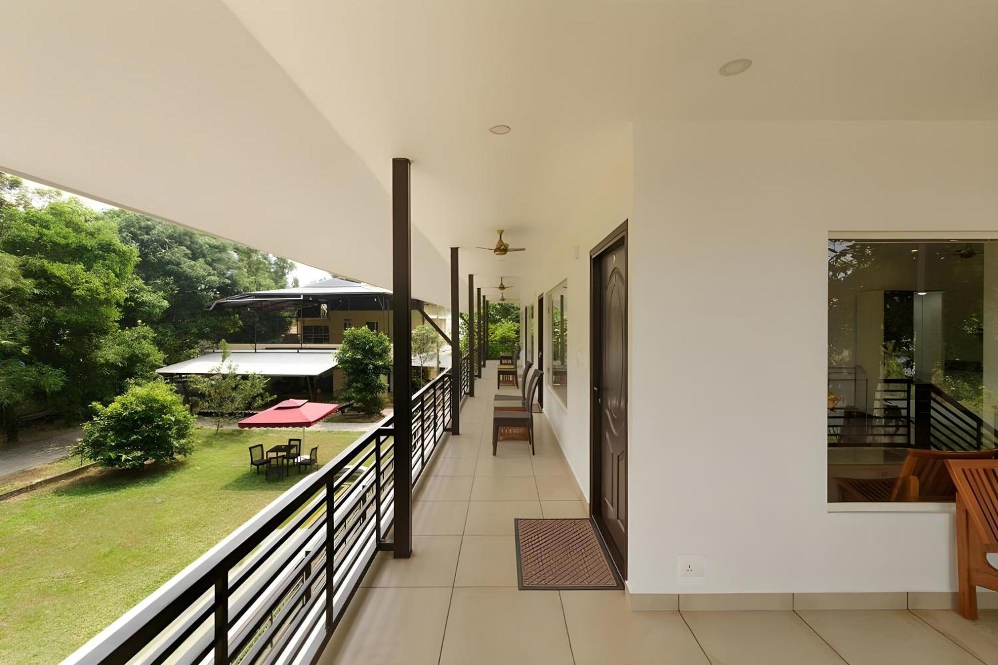 Lhasa Ayurveda And Wellness Resort - A Blusalzz Collection, Kochi, Kerala Exterior photo